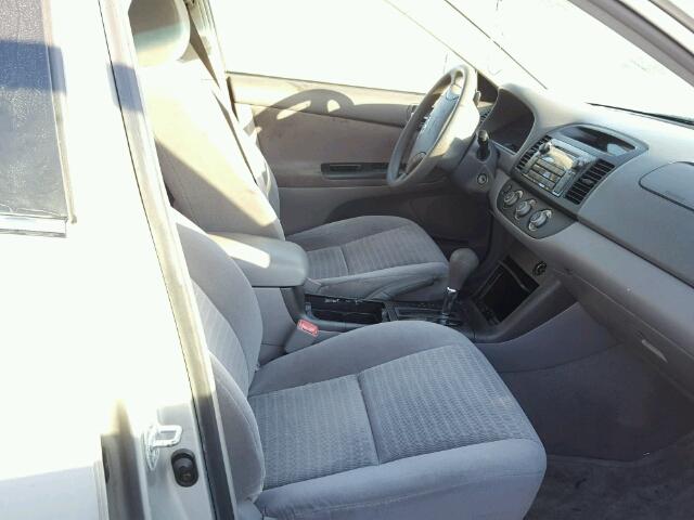 4T1BE32K75U576545 - 2005 TOYOTA CAMRY LE ვერცხლისფერი ფოტო 6