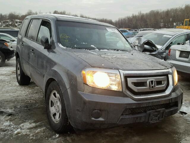 5FNYF4H29BB098156 - 2011 HONDA PILOT LX GRAY photo 1