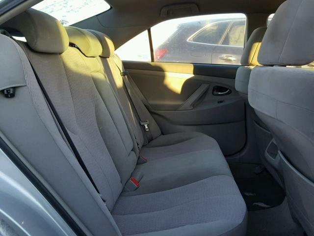 4T1BF3EK1BU138656 - 2011 TOYOTA CAMRY BASE SILVER photo 6