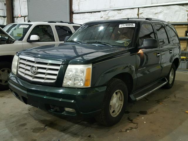 1GYEC63T82R208349 - 2002 CADILLAC ESCALADE L GREEN photo 2