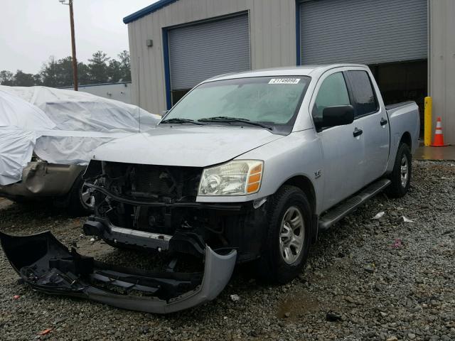 1N6AA07A24N584276 - 2004 NISSAN TITAN XE SILVER photo 2