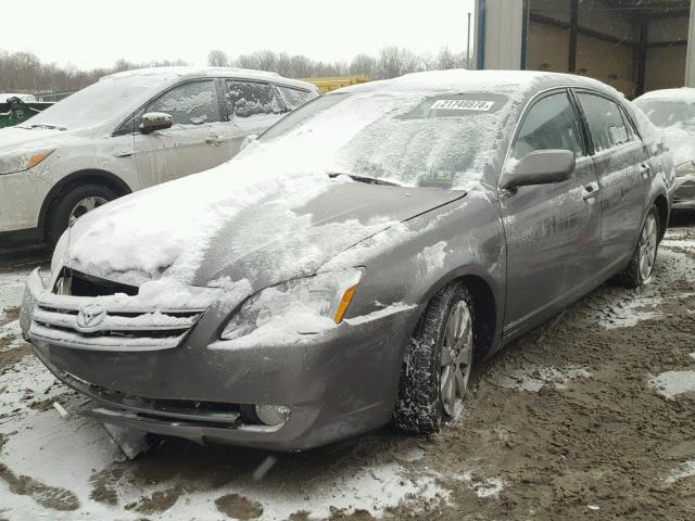 4T1BK36B16U109948 - 2006 TOYOTA AVALON XL GRAY photo 2