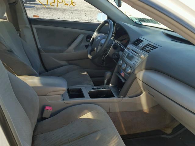 JTNBE46K673038153 - 2007 TOYOTA CAMRY NEW WHITE photo 5