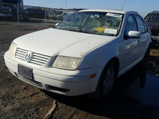 3VWSC29M9YM152012 - 2000 VOLKSWAGEN JETTA GLS WHITE photo 2