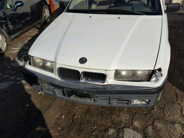 WBACA6314PFK58544 - 1993 BMW 318 I AUTO WHITE photo 9
