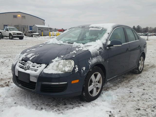3VWRM71K89M040578 - 2009 VOLKSWAGEN JETTA SE أزرق صورة 2