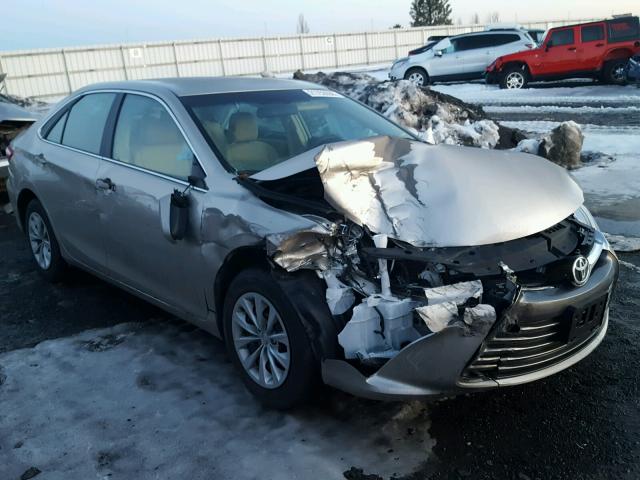 4T4BF1FK1FR484592 - 2015 TOYOTA CAMRY LE GOLD photo 1