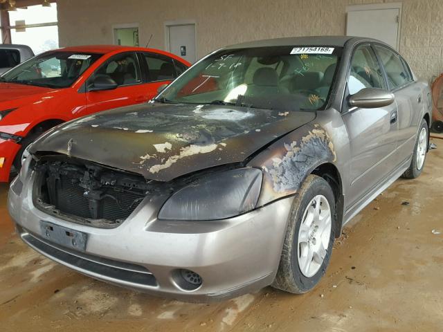 1N4AL11DX3C233119 - 2003 NISSAN ALTIMA BAS TAN photo 2