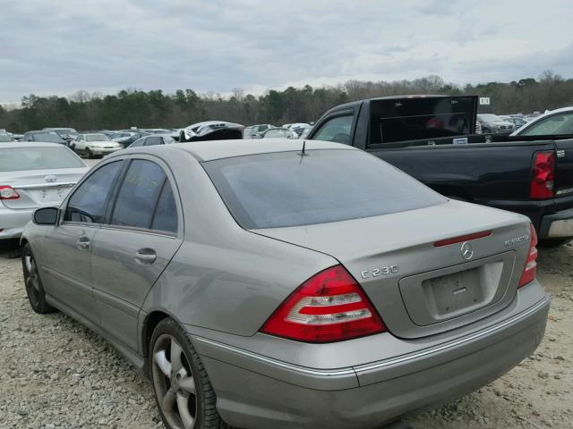 WDBRF40J15F597572 - 2005 MERCEDES-BENZ C 230K SPO GRAY photo 3