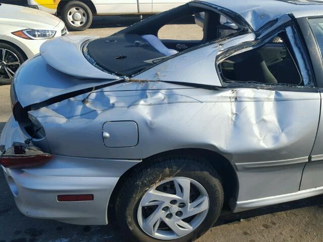 1G2JB12F927444837 - 2002 PONTIAC SUNFIRE SE SILVER photo 9