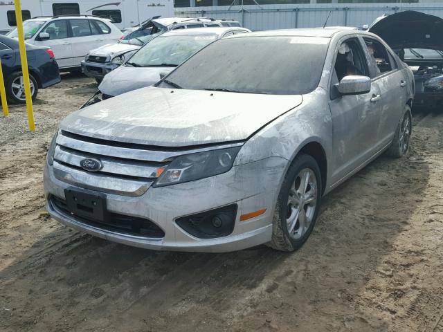 3FAHP0HA4CR184297 - 2012 FORD FUSION SE SILVER photo 2