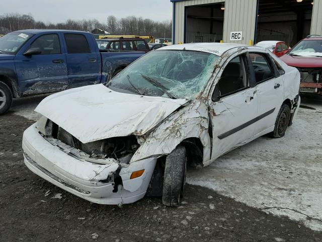 1FAFP33P13W320371 - 2003 FORD FOCUS LX WHITE photo 2