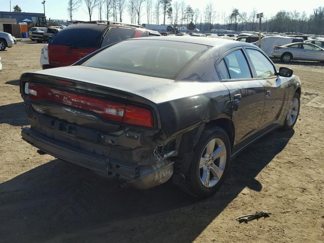 2C3CDXBG6EH268000 - 2014 DODGE CHARGER SE GRAY photo 4