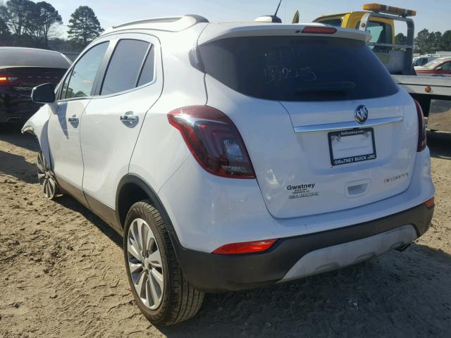 KL4CJASB0HB119935 - 2017 BUICK ENCORE PRE WHITE photo 3