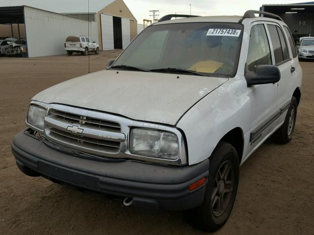 2CNBJ134246902409 - 2004 CHEVROLET TRACKER WHITE photo 2