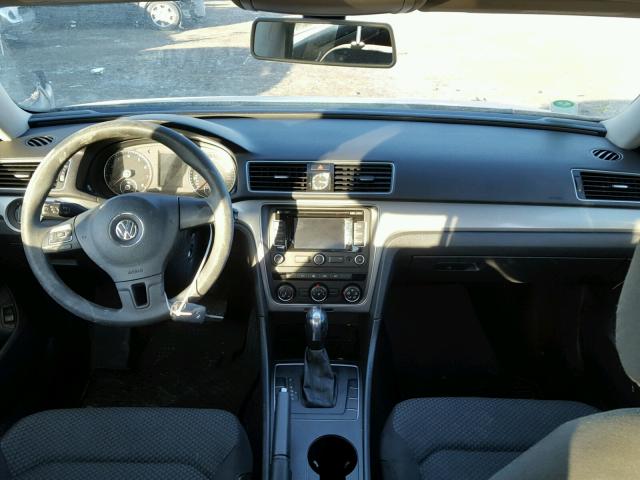 1VWAP7A33EC026029 - 2014 VOLKSWAGEN PASSAT S ვერცხლისფერი ფოტო 9