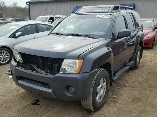 5N1AN08W97C510012 - 2007 NISSAN XTERRA OFF GRAY photo 2