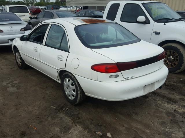 1FALP13P8VW412040 - 1997 FORD ESCORT LX WHITE photo 3