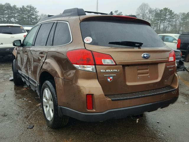 4S4BRDKC7B2368756 - 2011 SUBARU OUTBACK 3. BROWN photo 3