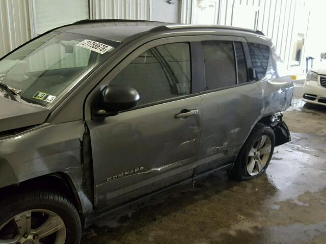 1J4NF1FB6BD280306 - 2011 JEEP COMPASS SP CHARCOAL photo 9