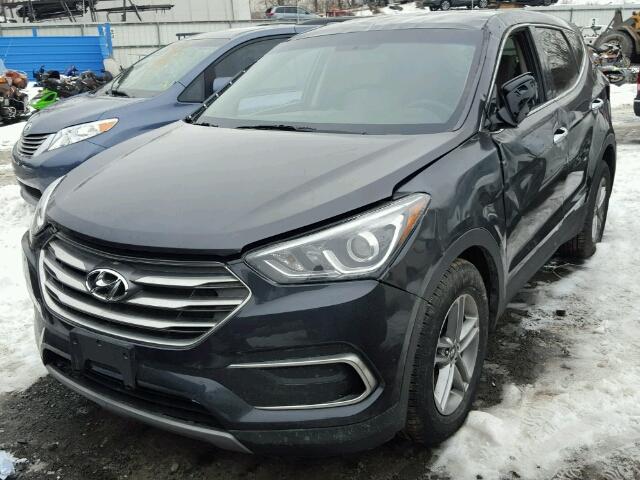 5XYZTDLB4JG508132 - 2018 HYUNDAI SANTA FE S GRAY photo 2