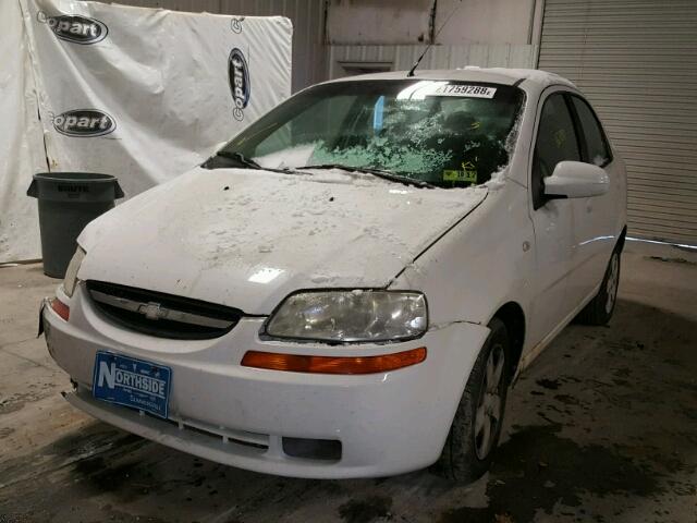 KL1TD566X6B595972 - 2006 CHEVROLET AVEO BASE WHITE photo 2