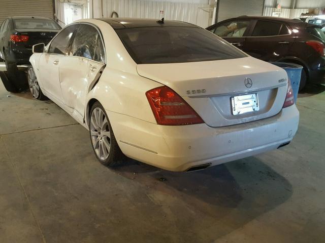 WDDNG9EB2DA527558 - 2013 MERCEDES-BENZ S 550 4MAT WHITE photo 3