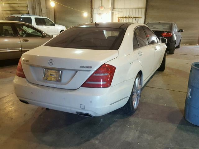 WDDNG9EB2DA527558 - 2013 MERCEDES-BENZ S 550 4MAT WHITE photo 4