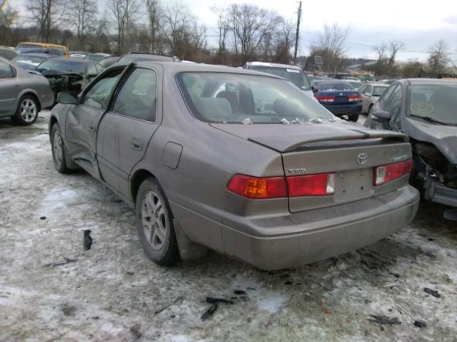 4T1BG22K9YU631909 - 2000 TOYOTA CAMRY CE TAN photo 3