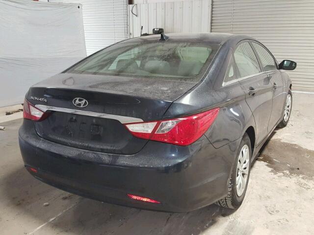 5NPEB4AC1BH074937 - 2011 HYUNDAI SONATA GLS BLUE photo 4