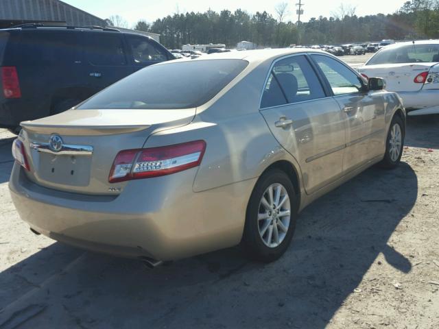 4T1BK3EK9BU613966 - 2011 TOYOTA CAMRY SE GOLD photo 4