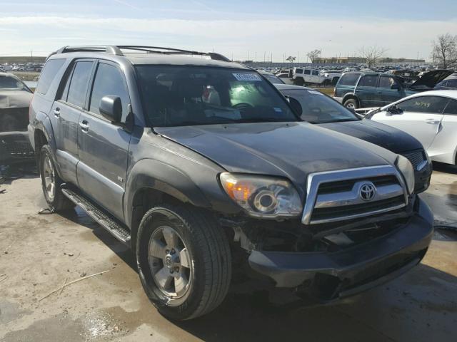 JTEZU14R668052779 - 2006 TOYOTA 4RUNNER SR GRAY photo 1