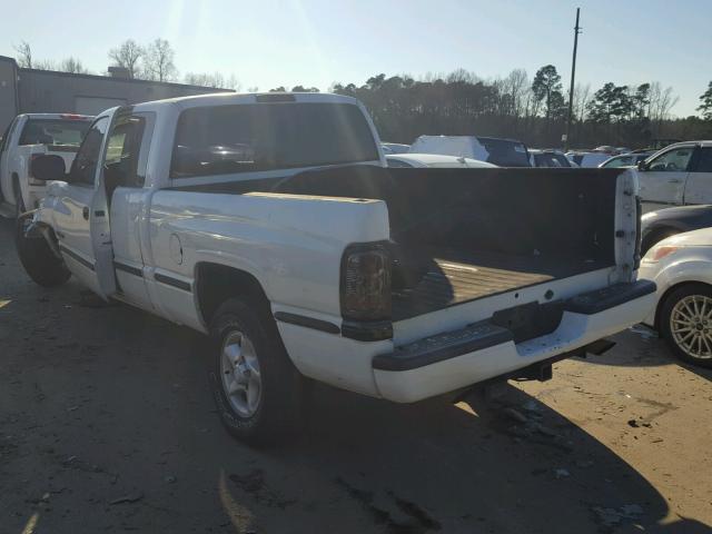 3B7HF13Z4YG138746 - 2000 DODGE RAM 1500 WHITE photo 3