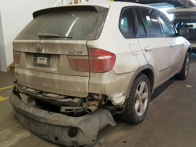 5UXFF0C52ALT84362 - 2010 BMW X5 XDRIVE3 WHITE photo 4