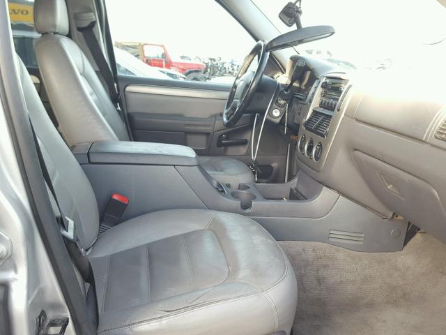 1FMZU73K34UA63802 - 2004 FORD EXPLORER X SILVER photo 5