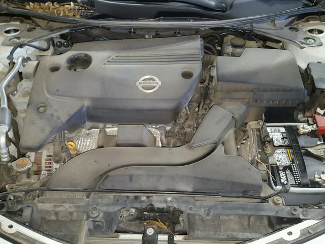 1N4AL3AP9DN561305 - 2013 NISSAN ALTIMA 2.5 WHITE photo 7