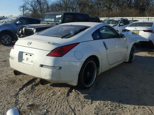 JN1AZ34DX4M101413 - 2004 NISSAN 350Z COUPE WHITE photo 4