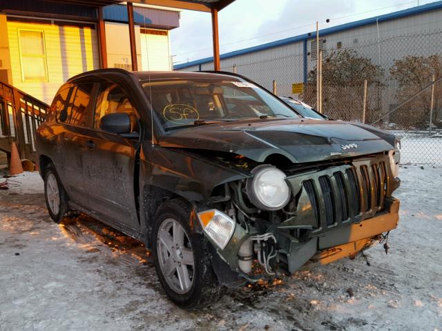 1J8FT47W18D591956 - 2008 JEEP COMPASS SP მწვანე ფოტო 1