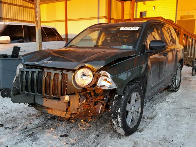 1J8FT47W18D591956 - 2008 JEEP COMPASS SP მწვანე ფოტო 2