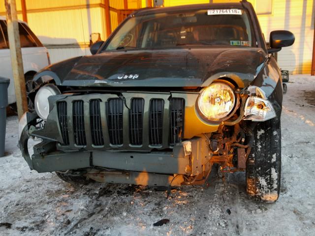 1J8FT47W18D591956 - 2008 JEEP COMPASS SP მწვანე ფოტო 9