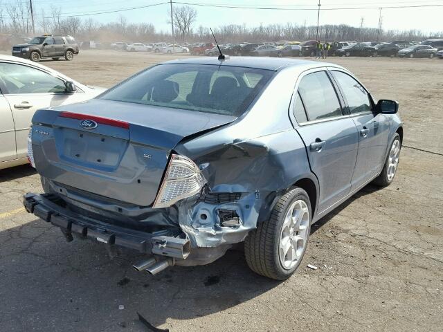 3FAHP0HA1BR318276 - 2011 FORD FUSION BLUE photo 4