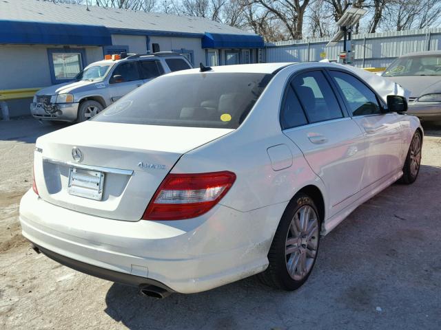 WDDGF81X98F148363 - 2008 MERCEDES-BENZ C 300 4MAT WHITE photo 4