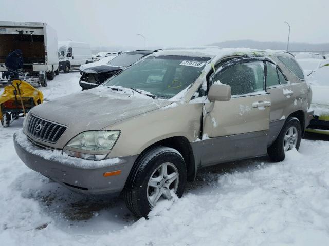 JTJHF10U010227035 - 2001 LEXUS RX 300 GRAY photo 2