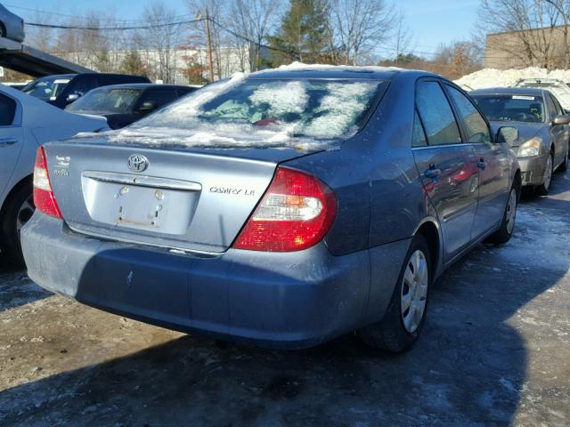 4T1BE32K52U561912 - 2002 TOYOTA CAMRY LE BLUE photo 4