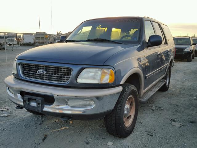 1FMFU18L7WLA11146 - 1998 FORD EXPEDITION BLUE photo 2