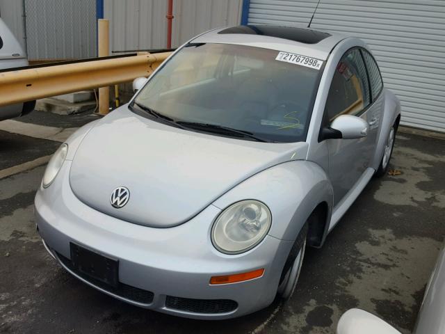 3VWRG31C07M516277 - 2007 VOLKSWAGEN NEW BEETLE SILVER photo 2