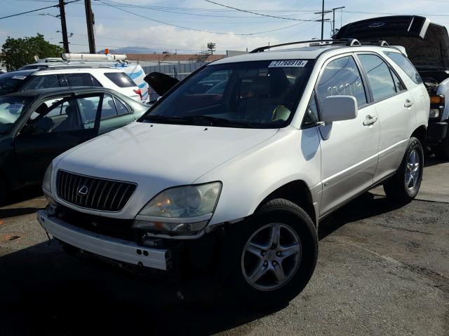 JTJGF10U730152610 - 2003 LEXUS RX 300 WHITE photo 2