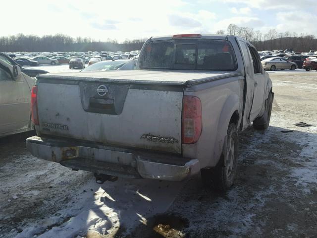 1N6AD06W35C465640 - 2005 NISSAN FRONTIER K SILVER photo 4