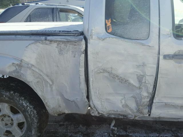 1N6AD06W35C465640 - 2005 NISSAN FRONTIER K SILVER photo 9