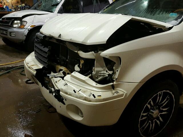 1A8HW58238F108330 - 2008 CHRYSLER ASPEN LIMI 白色 照片 9